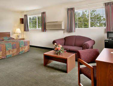 Hotel Super 8 By Wyndham Gresham/portland Area Or